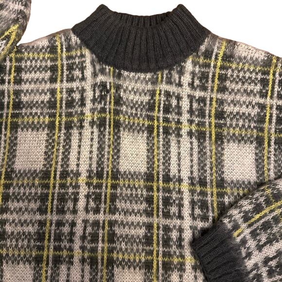 Nine west fuzzy, mock turtleneck sweater in yellow & gray plaid size large - Picture 3 of 11